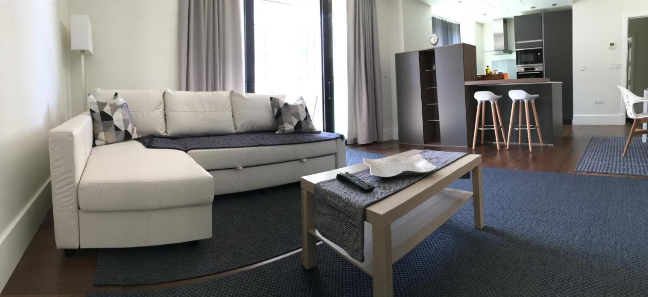 Luxurious Central Apartment With Pool Gibraltar Zewnętrze zdjęcie